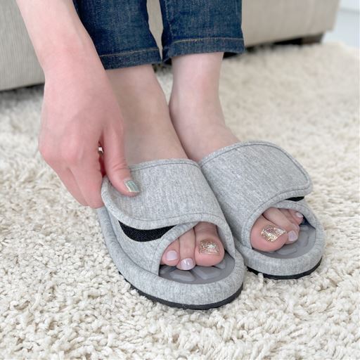 面テープで自分に合わせて調節可能!