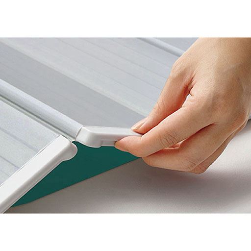 キャップに指がかかって開閉がラク