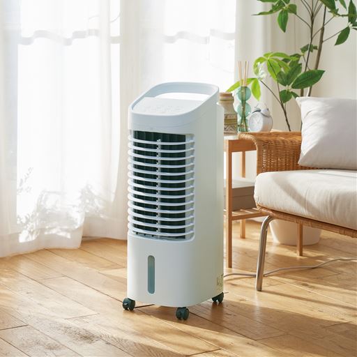 年中使える温冷風扇<br>イメージ