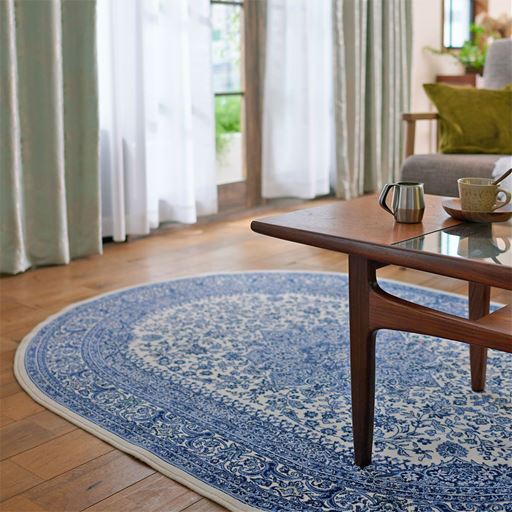 ブルー(横185×縦130cm/楕円)<br>楕円形はお部屋のアクセントにもぴったり。