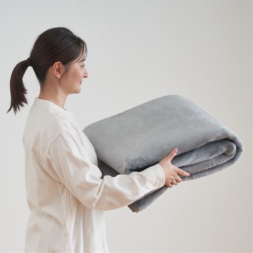 厚み約10mm(サイズA～C)<br>軽量だから扱いやすい!