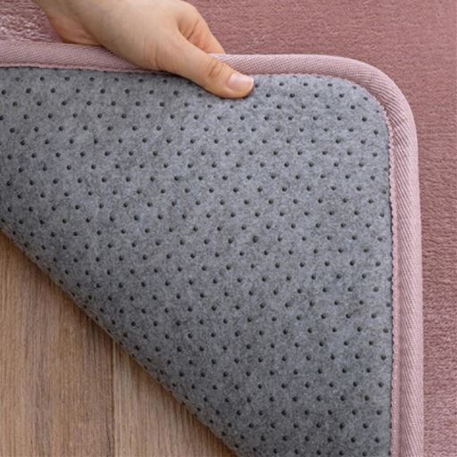 裏面はすべりにくい加工。