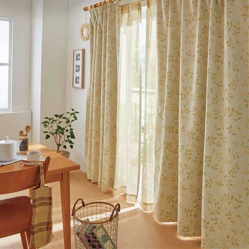 ベージュ<br>※商品はレースカーテンです。カーテンはVP-501を使用しています。