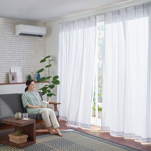 ホワイト<br>1年中素肌をガードする遮熱UVプロテクトカットタイプです。