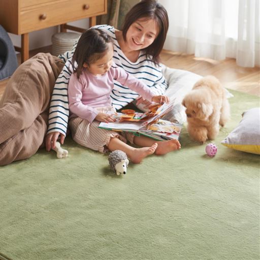 モスグリーン(横185×縦185cm)<br>思わず頬ずりしたくなるふんわり感! 気持ち良すぎてみんな自然とここに集まるように。