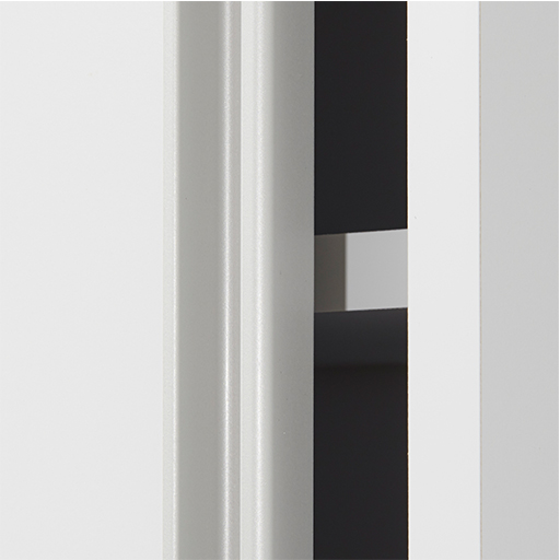 ホワイト<br>樹脂製でなめらかな触り心地の引き手部分。