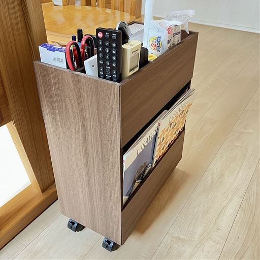 ブラウン<br>リビングはもちろんベッドサイドやクローゼットにもおすすめ。