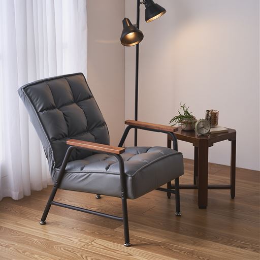 グレー<br>ゆったり座ってくつろげるパーソナルソファチェアです。