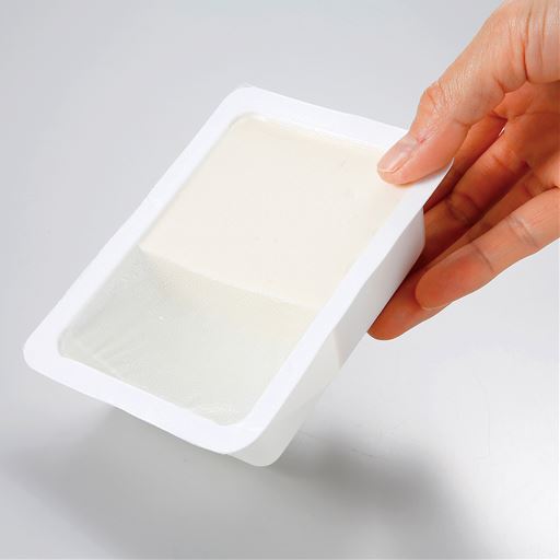 様々な素材に対応。プラスチックに密着!