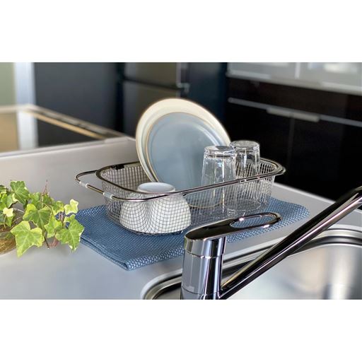 シンクの上に置いても使えます。