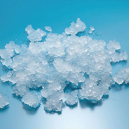 水分を吸収して素早く固まる!凝固剤1袋で約400ccの水分を固めます。