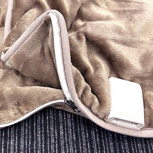 3辺ファスナー開閉可能で使い方4WAY!包んで、広げて、敷いてと使い方いろいろ!