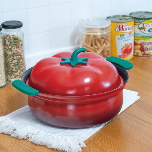A (トマト)<br>見て使ってテンションアップ♪ かわいい野菜みたいなお鍋です。