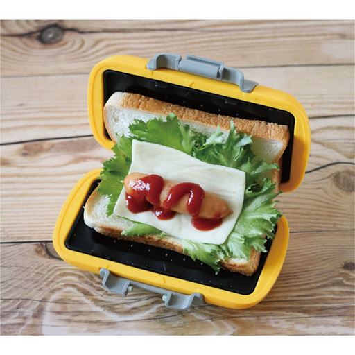 電子レンジでハーフホットサンドが簡単にできちゃう!