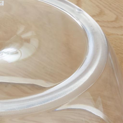 底は滑り止め付きでしっかり安定