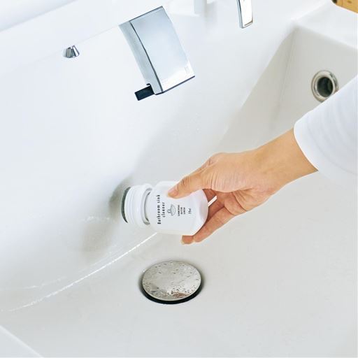 洗面台は手を濡らさずコレ1本ですぐキレイ!