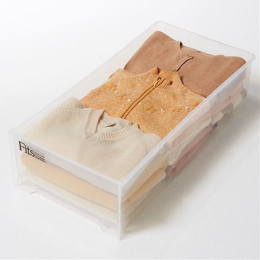 引き出しには、たたんだ衣類を前後3列に収納できます。※このカラーは販売しておりません。