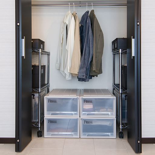 クリアー F (幅44×奥行74×高さ23cm)×4個<br>奥行のあるウォークインクローゼットでの収納としてもおすすめ。※このカラーは販売しておりません。