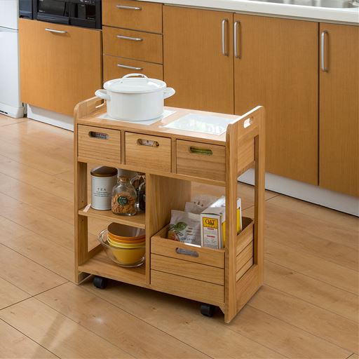 ナチュラル<br>お料理を運ぶサービスワゴンに。