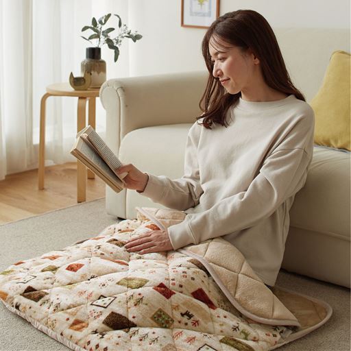 ベージュ A (横90×縦70cm)<br>ふんわりなめらかなフランネル素材で、おうち時間を暖かく快適に。