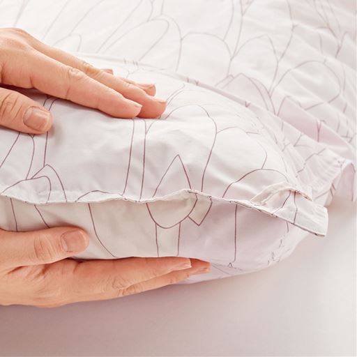 ほどよい羽毛量で軽やか。