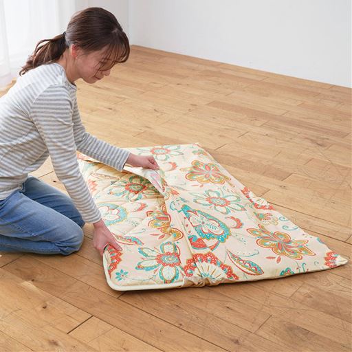 C・Dは洗える同柄カバー付き。