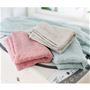 (左から) ピンク・グレー・ブルー<br>洗い替えに何枚あっても重宝します。