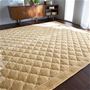 ベージュ(横230×縦190cm)<br>フローリングに敷いて冷気をガード! スマートヒート®のあったかラグです。