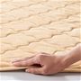 ベージュ<br>ほどよい厚みでふんわりとした寝心地。