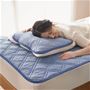 ネイビー ※商品は置くだけパッドシーツです。<br>「極」冷感でひんやり長続き!