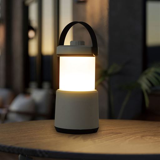 懐中電灯にもなる充電式ランタン