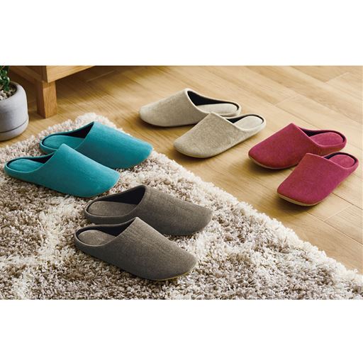 軽くて歩きやすい洗えるルームシューズ