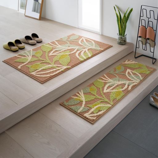 J (リーフ) (上から) 横110×縦65cm・横110×縦35cm ※横110×縦35cmは完売しました。<br>ドアを開けたら、華やかマットがお出迎え!