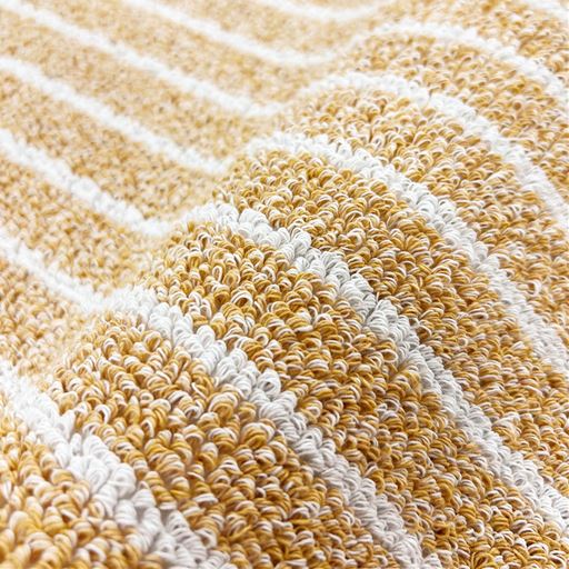 生地拡大(ベージュ)<br>ループパイルで踏み心地ふかふか。