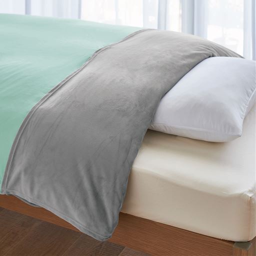 アンティックグリーン<br>汚れやすい衿部分をこまめにお洗濯できるので、いつも清潔を保てます。