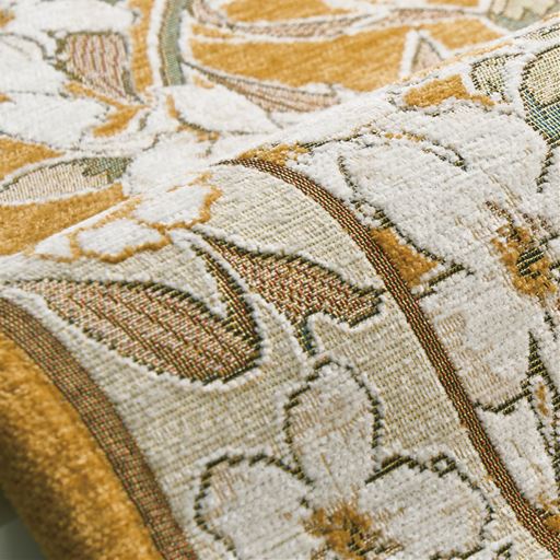 生地拡大(オレンジ)<br>繊細なデザインを織りで表現。