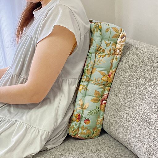 背当てクッションにしても。