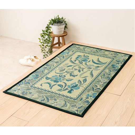ネイビー系<br>横120×縦70cm