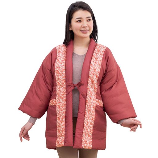 ピンク(M～Lサイズ)<br>吸湿発熱素材の中わたを使用した、あったかはんてんです。