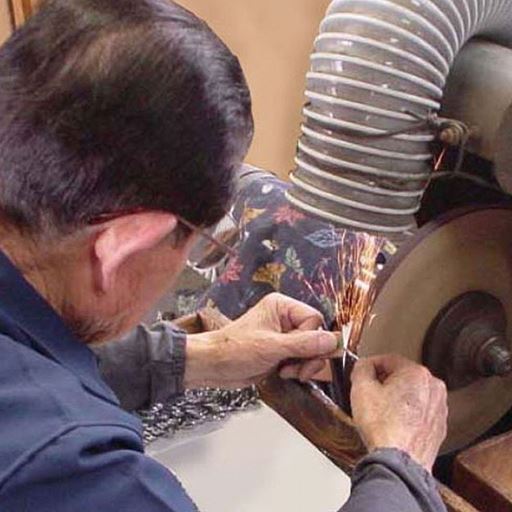 洗練された職人技が光る!熟練の刃物職人が作っています。