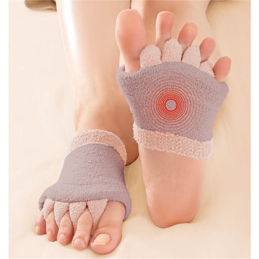 足指を開いてストレッチにも  ※イメージ  ※説明の為に磁石を合成しています