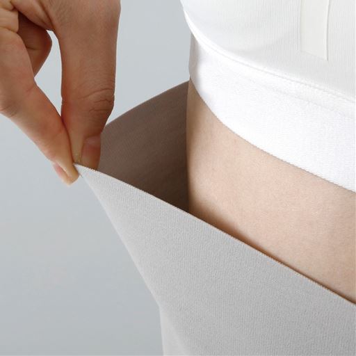 生地最薄部0.5mmで洋服にも響きにくい!