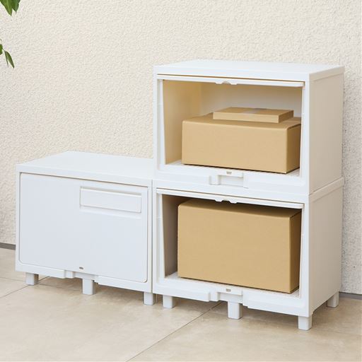 積み重ねられるので玄関まわりがすっきりまとまります。(オフホワイト)