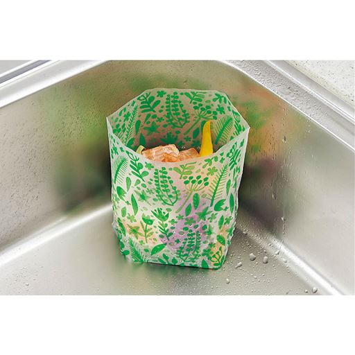 自立するので、シンクにそのまま立てて三角コーナーいらず!