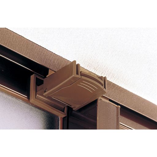 サッシの上部分にも