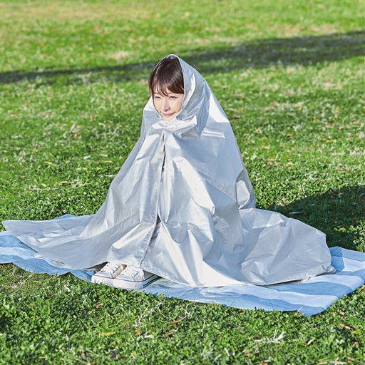 ブランケット ファスナーを開けて体を包む 屋外で長時間過ごすときや体温維持に