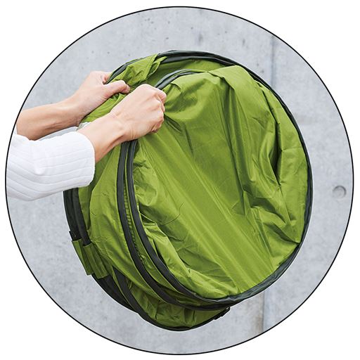 パッと広げて組み立てやすい