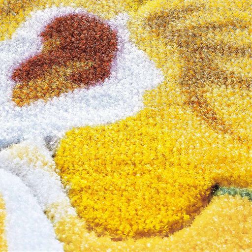 立体的でより鮮明に 凹凸感があり立体的なカービング加工で高級感のある仕上がり