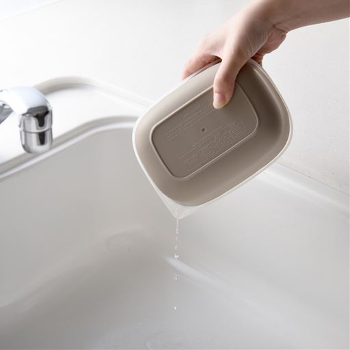 水切り 蓋をしたまま水切り!