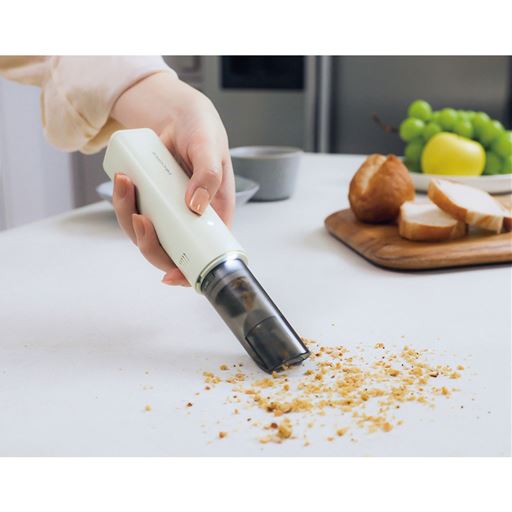 キッチンで出たパンくずに